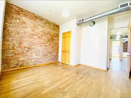 Rented by null | media 29