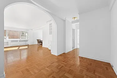 40 East 78th Street, #10B