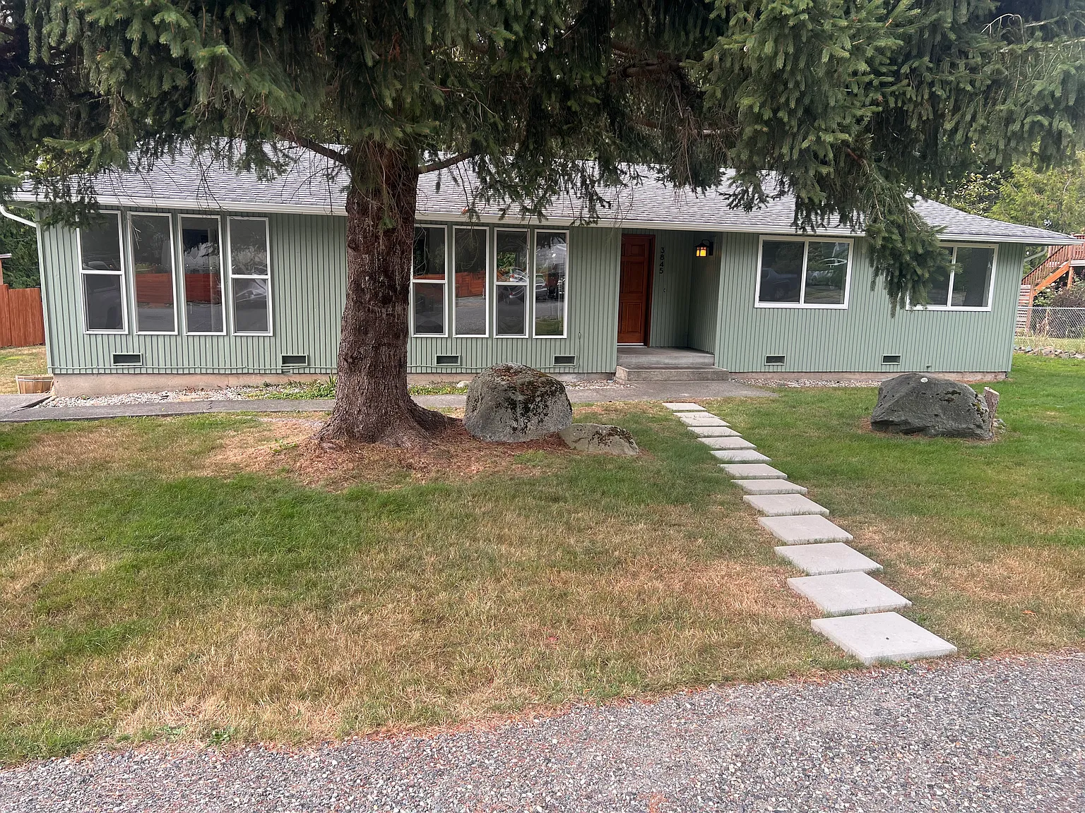 4 bed, 1432 sqft, $3,200 — Photo 3