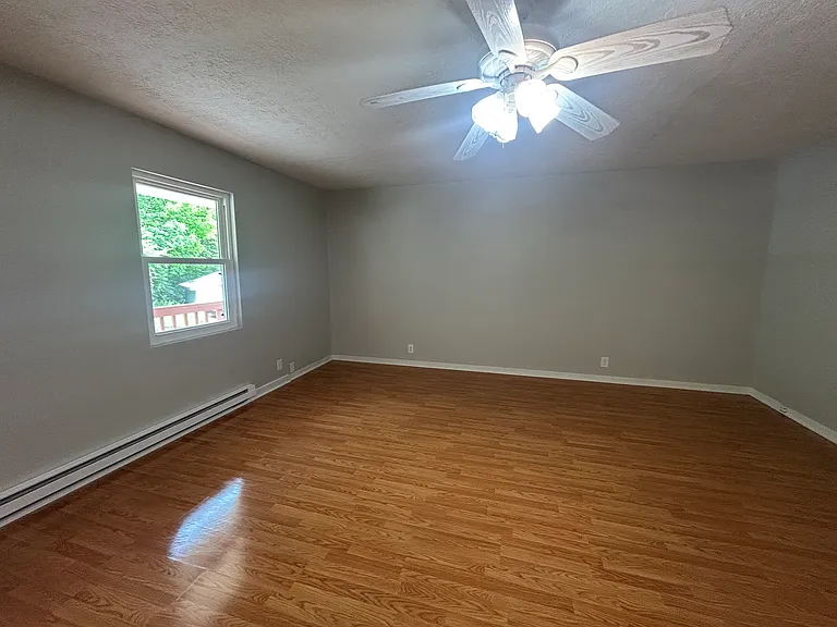11758 Mary Ingles Hwy #F — Photo 8
