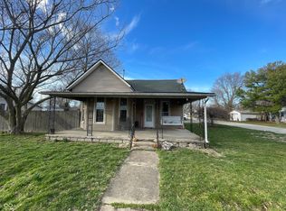 1136 High St, Hope, IN 47246