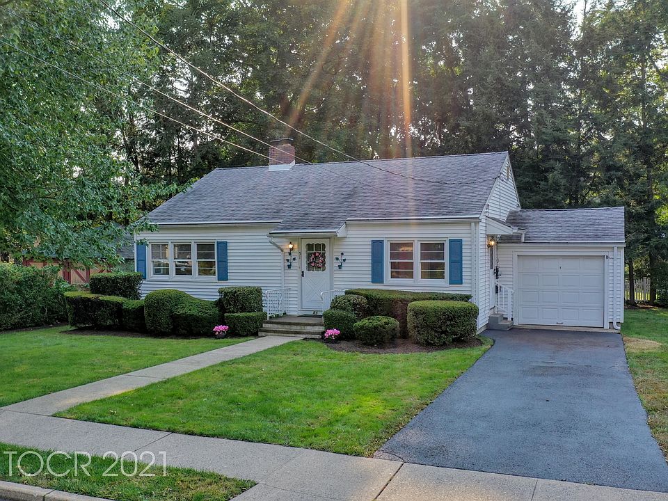 1st image of 51 N Island Ave
