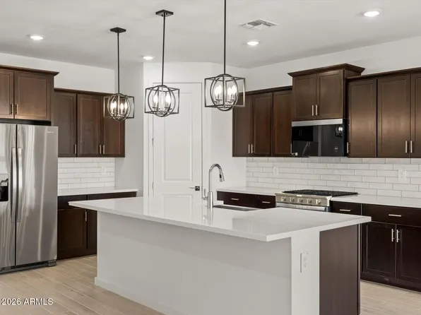 15992 W DESERT SPOON Drive, Surprise, AZ 85379