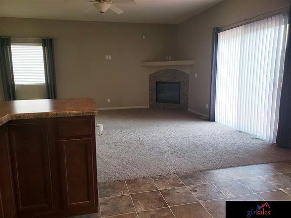 4th image of 5117 S 195th Cir