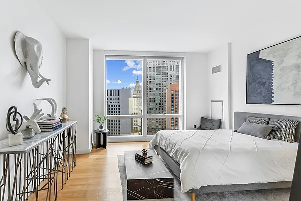 Rented by Greystar | media 54