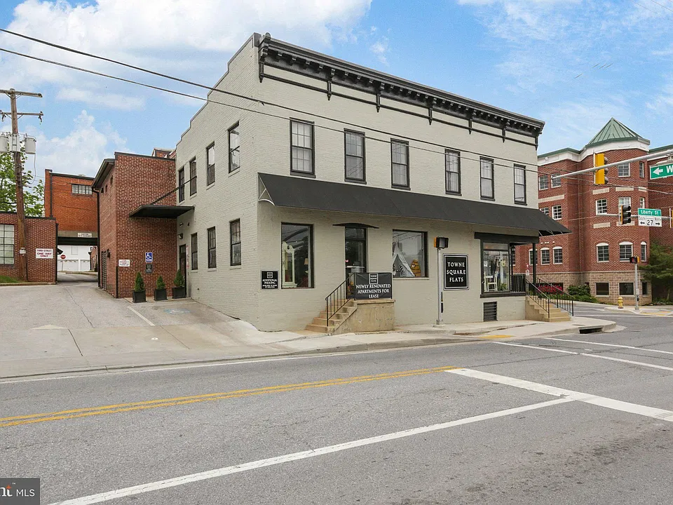 28 Liberty St #105