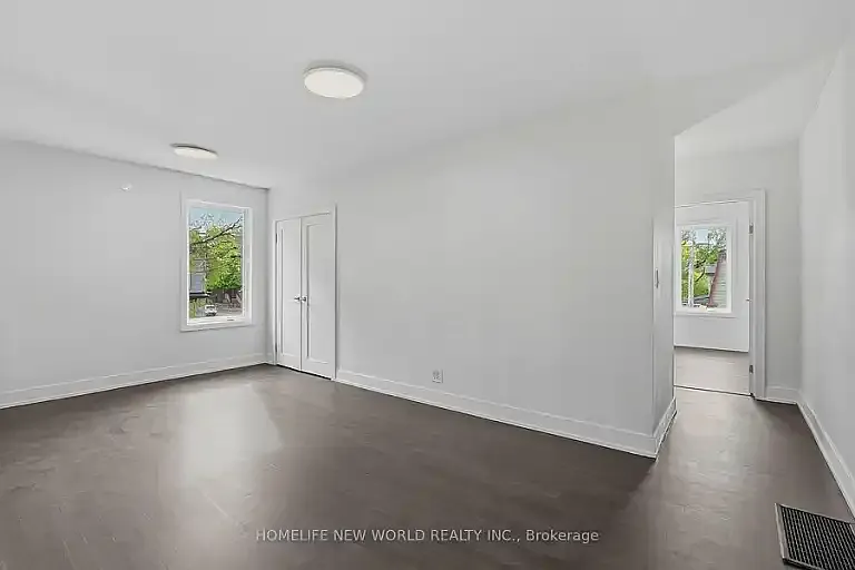 1842 Dundas St E #2 — Photo 10