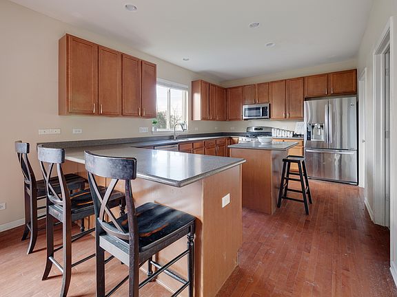 5th image of 1387 Baroque Ave