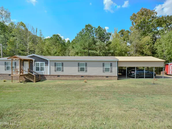 24 Crimsonwood Dr, Byhalia, MS 38611