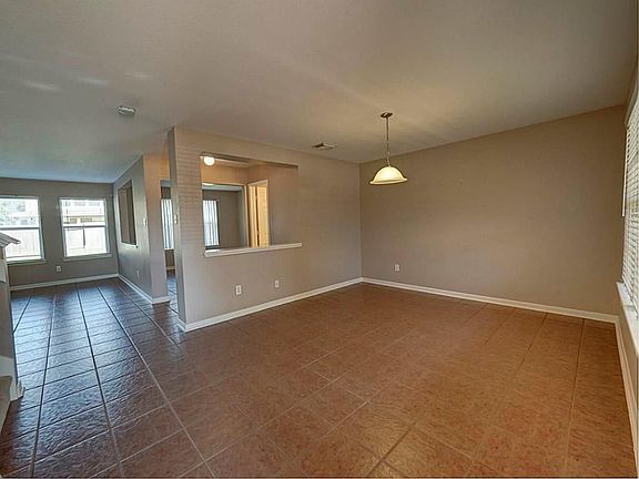 3rd image of 2303 Crossmill Ln