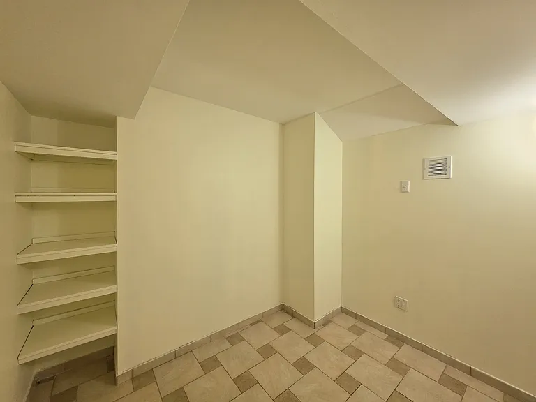 21 Gil Ct — Photo 13