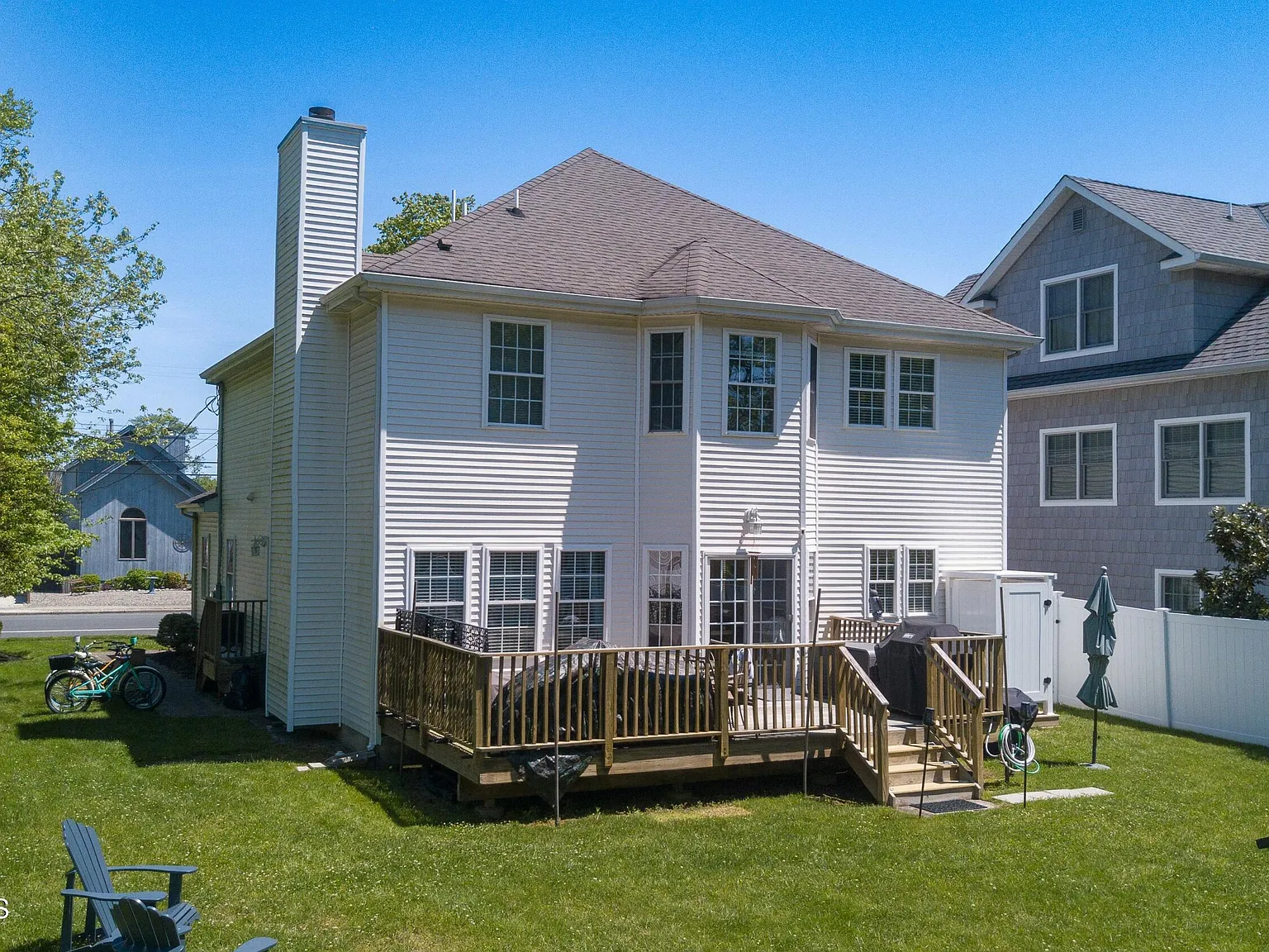 5 bed, 3.5 bath, 2839 sqft, $5,500 — Photo 2