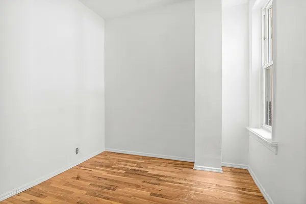 Rented by Compass | media 4