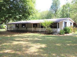 632 Graham St, Mountainburg, AR 72946