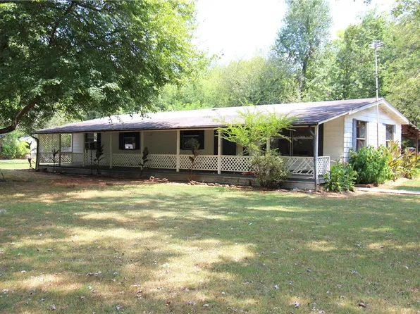 632 Graham St, Mountainburg, AR 72946