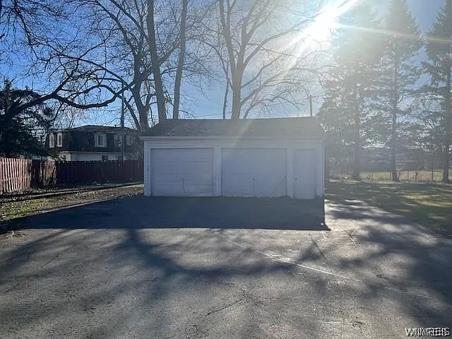199 Fairgreen Dr #LEFT — Photo 16