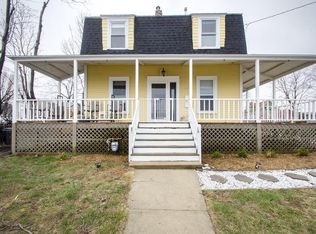 32 Merrill Rd, Hull, MA 02045