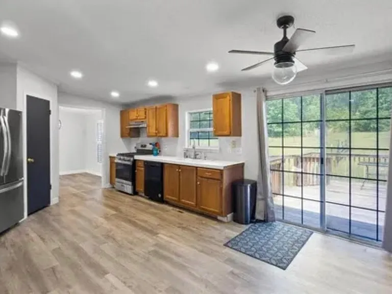 371 Johnston Hwy — Photo 3