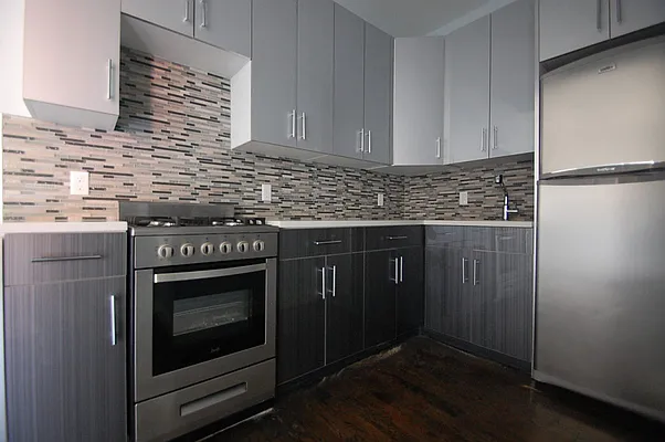 Rented by Bohemia Realty Group | media 12