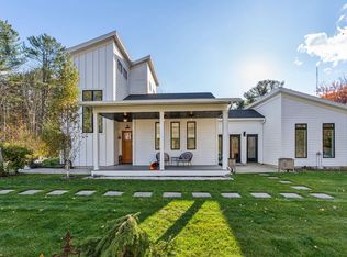 12 Wallace Street, Kennebunk, ME 04043