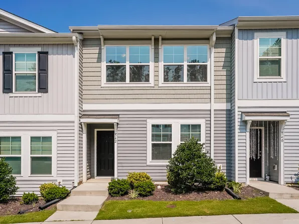542 Landing View Dr, Wendell, NC 27591