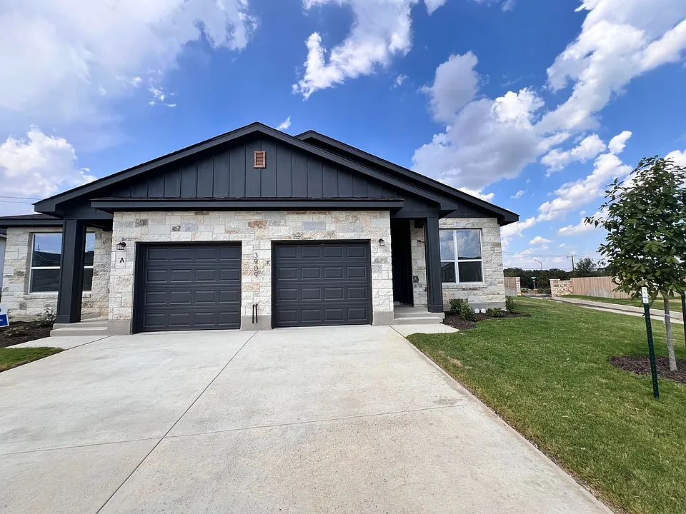 3909 American Elm Dr