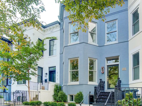 214 10th St NE, Washington, DC 20002