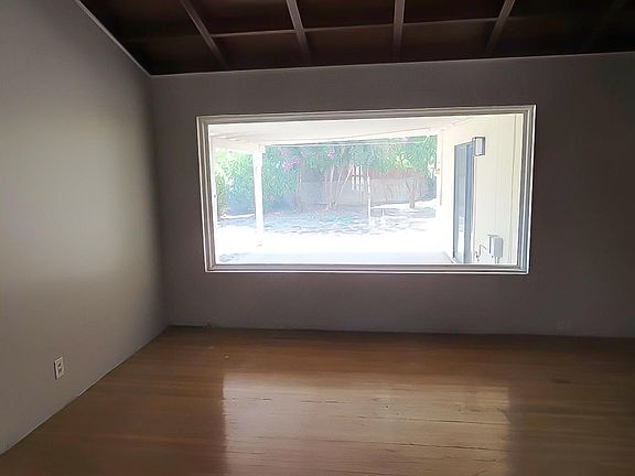 4th image of 3860 Spencer Way
