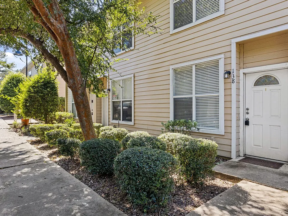 3552 SW 30th Way #138