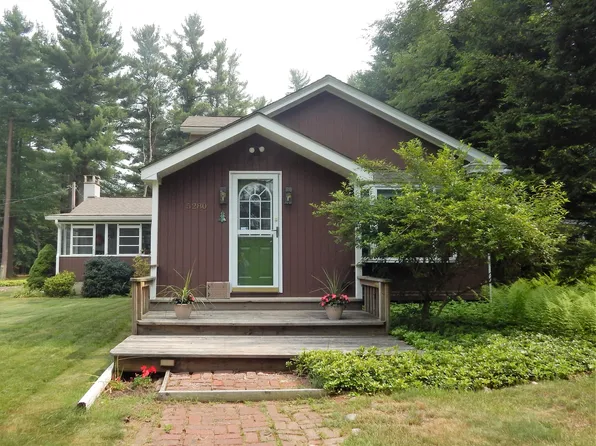 5280 Pocono Crest Rd, Pocono Pines, PA 18350