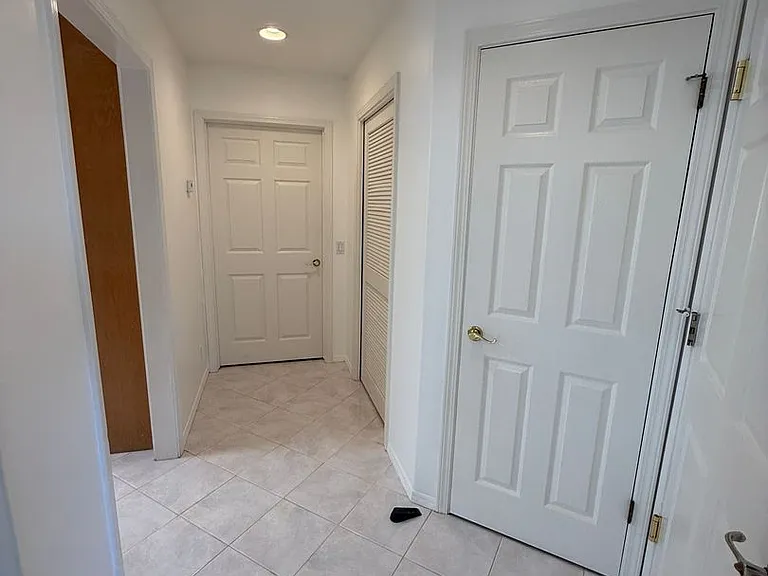 2441 Iron Ridge Ct — Photo 19