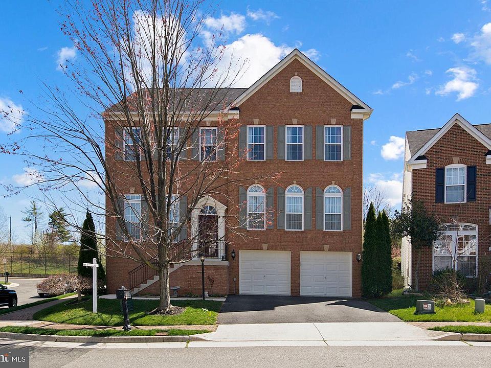 1st image of 9901 E Hill Dr
