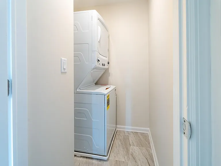 97 Main St #1 — Photo 17