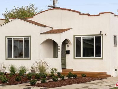 607 W 111th Pl, Los Angeles, CA, 90044