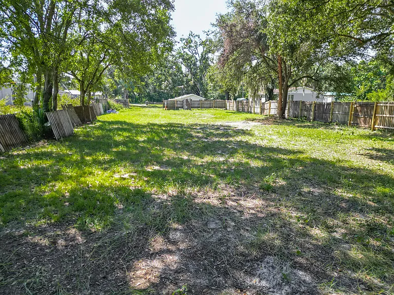 6920 Delano Ave — Photo 18