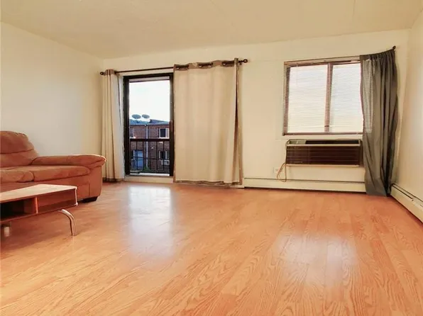 41-28 71st Street #2C, Flushing, NY 11377