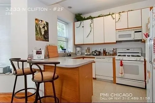 3233 N Clifton Ave #2F Photo 1