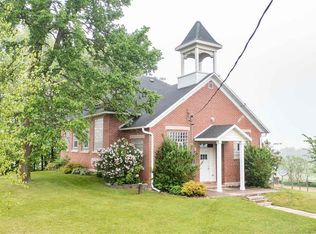 N10236 Town Hall Rd, Marion, WI 54950