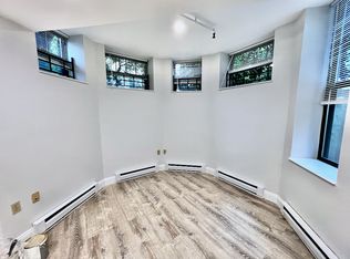 104 Queensberry St APT 12, Boston, MA 02215