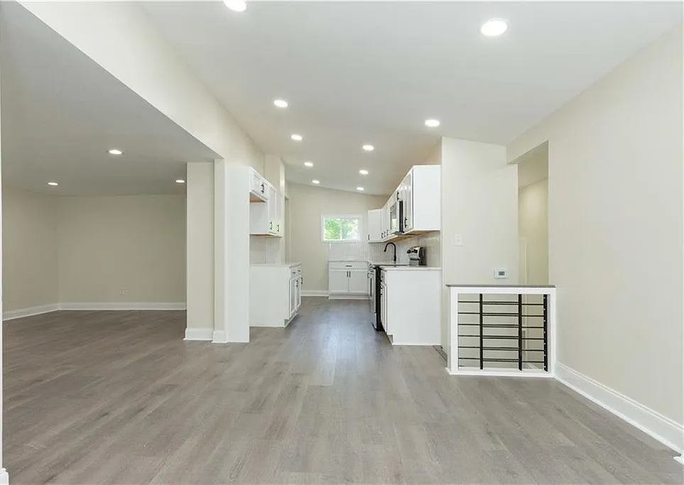 1645 Abner Ter NW — Photo 3