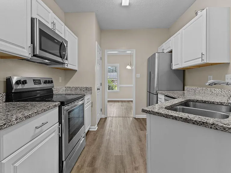 8318 Umstead Rd — Photo 23