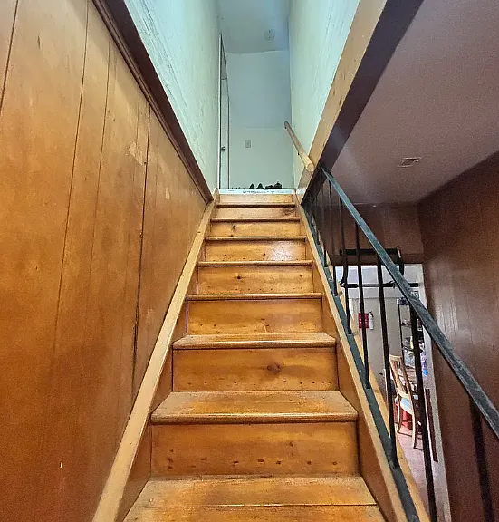 126 Bridge St — Photo 2