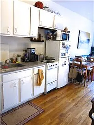 Rented by Adina Realty | media 27