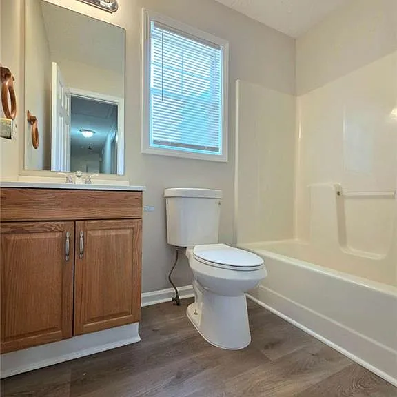 232 Hampton Dr — Photo 21