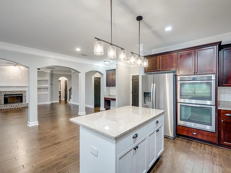 8647 Crenshaw Dr — Photo 15