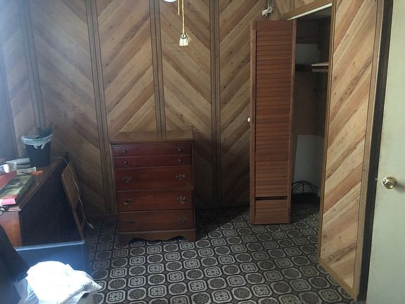 3rd image of 305 N Grant St