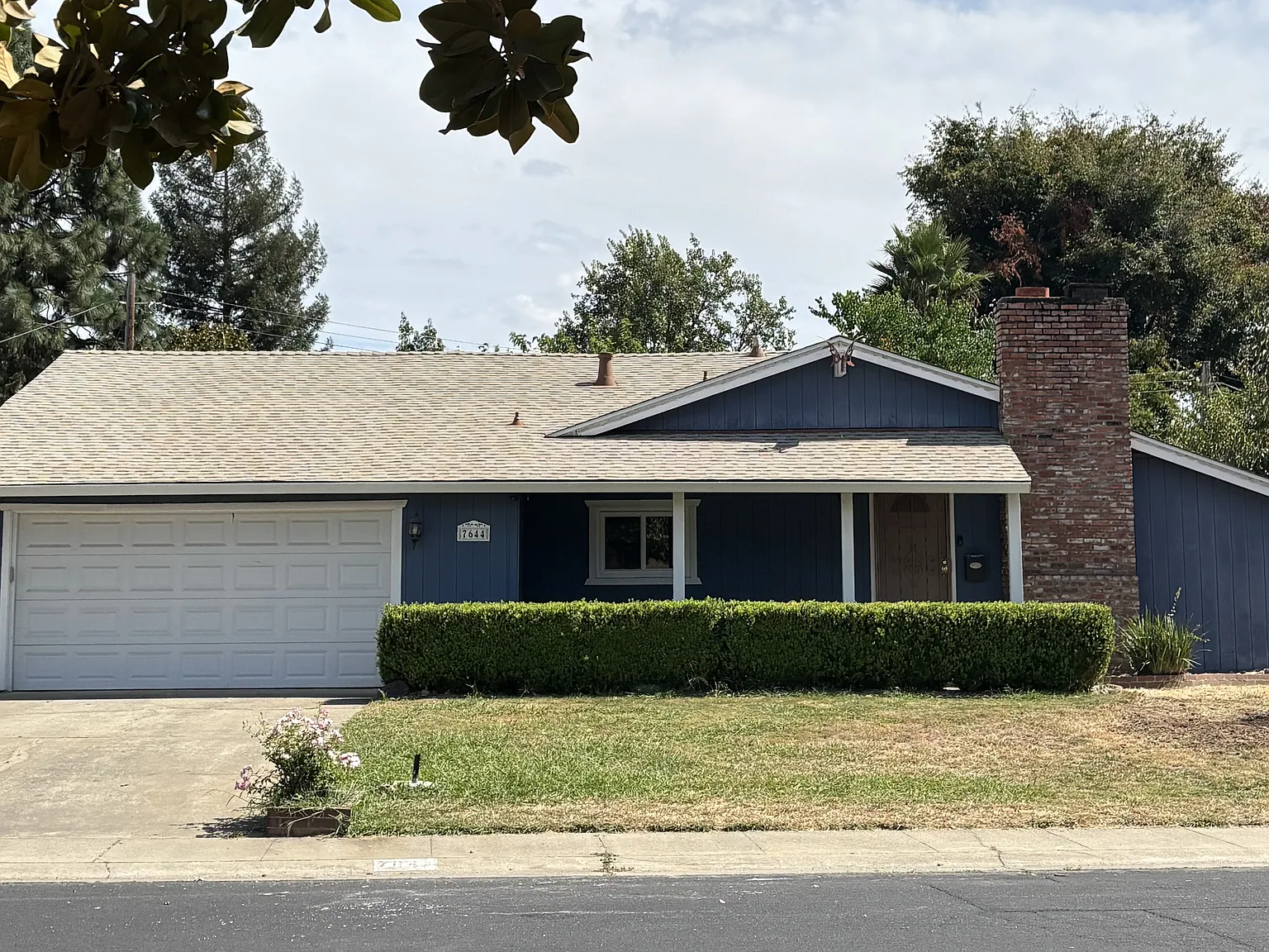 3 bed, 1.5 bath, 1582 sqft, $2,800 — Photo 1