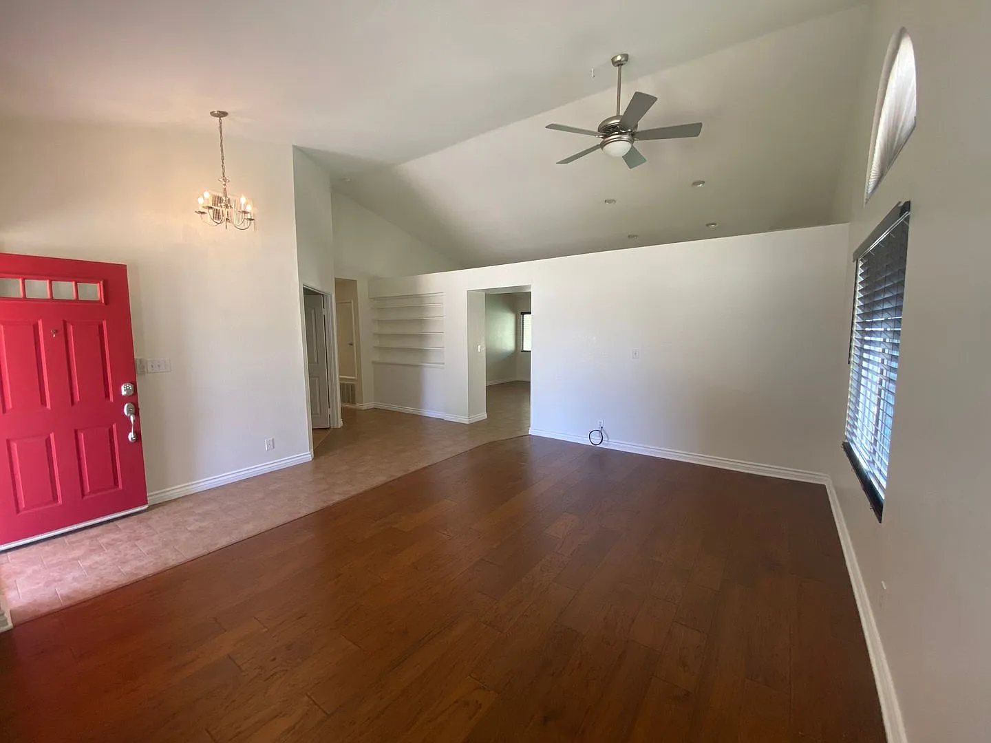 West Lancaster 4 Bedroom ! — Photo 2