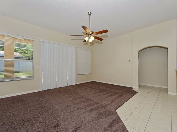 4th image of 804 Hickory Glen Dr