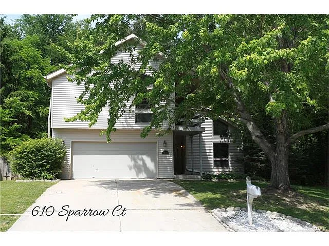 610 Sparrow Ct photo 1